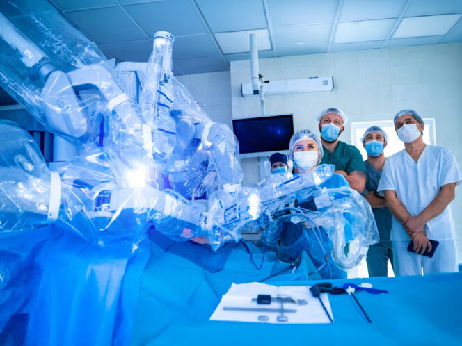opération chirurgical robot assistée d
